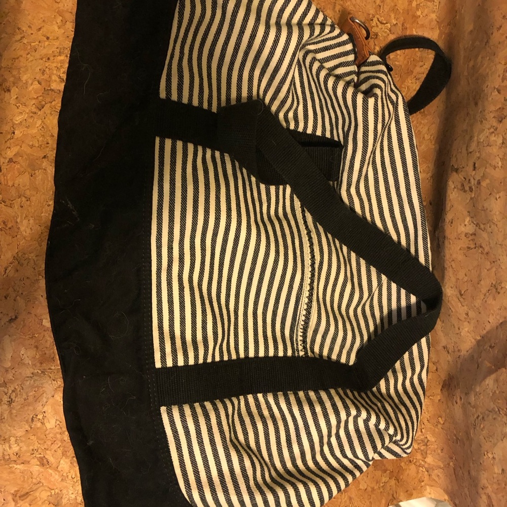 Thirty one striped duffle